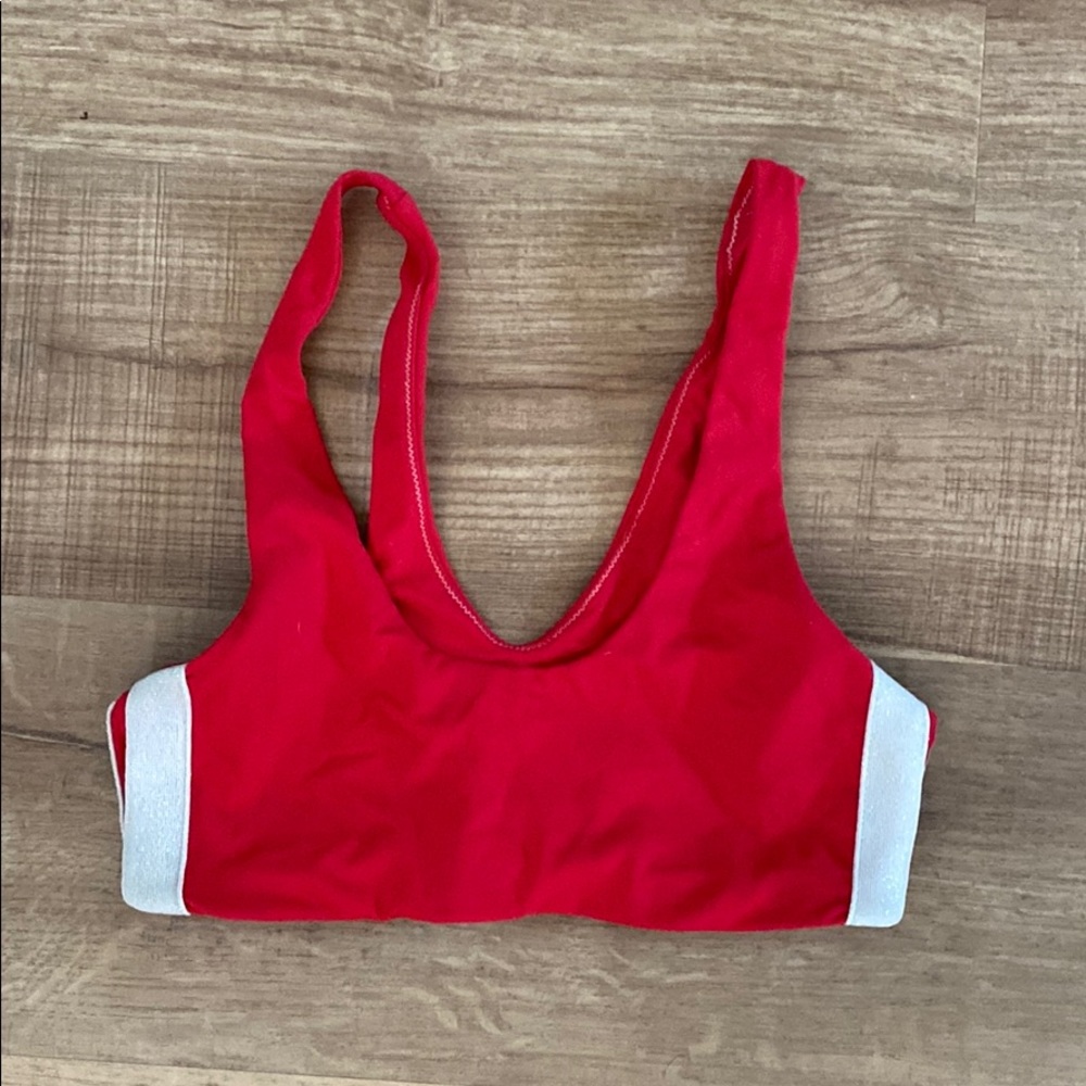 Spiritual gangster scoop neck sports bra